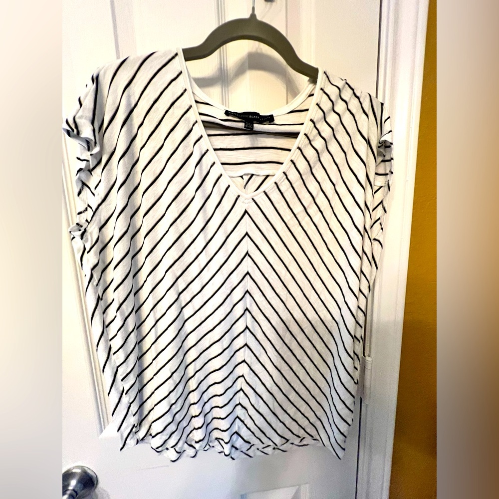 WHBM White, Black, and Gold Striped V-Neck Top, Size Small